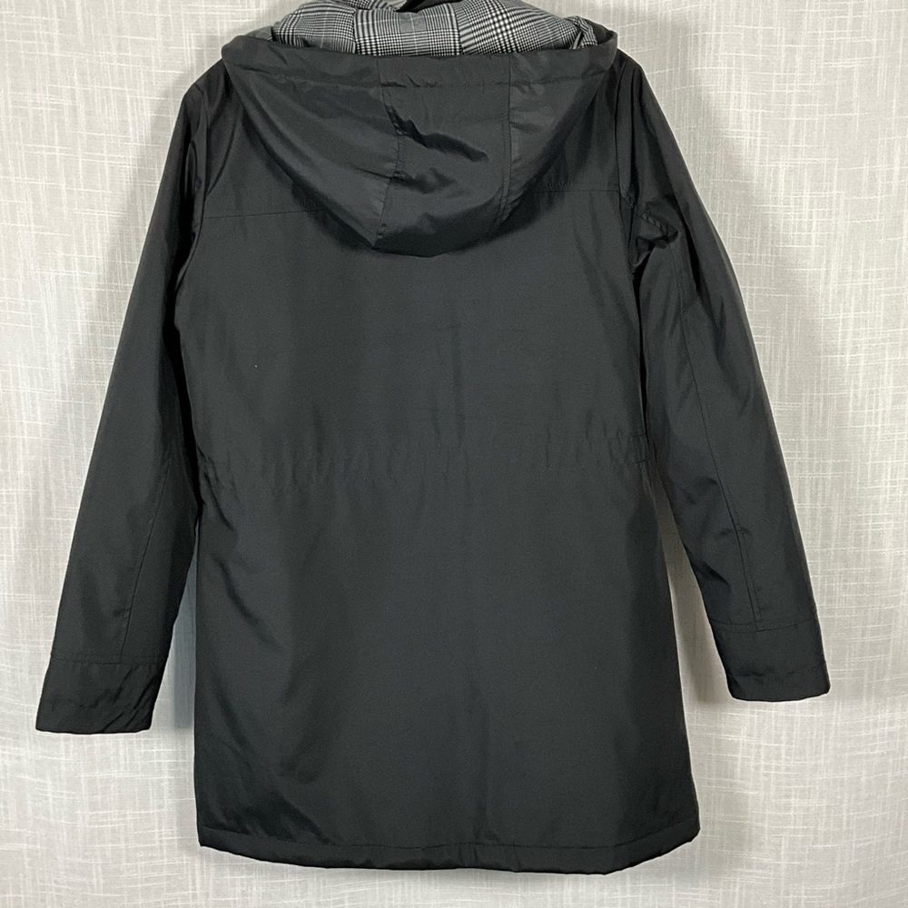 Weatherproof Raincoat Size M Black with Plaid Lining Removable Hood - Picture 3 of 6